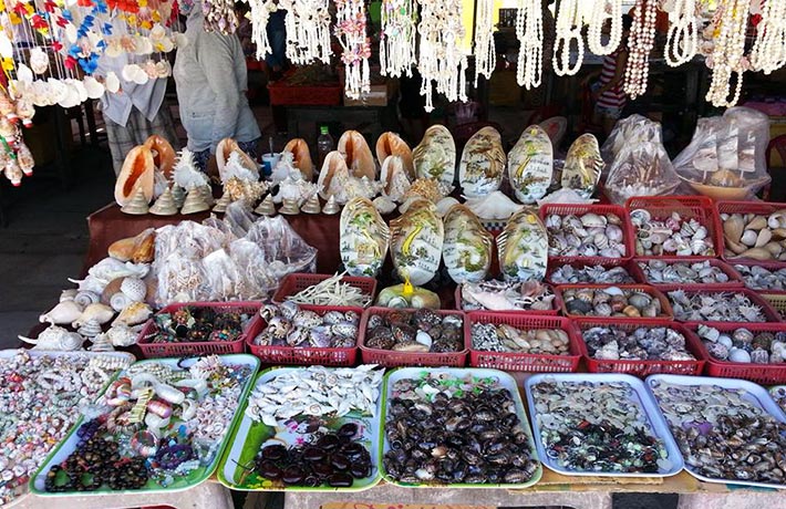 khám phá Quy Nhơn Phú Yên-cửa hàng đồ lưu niệm