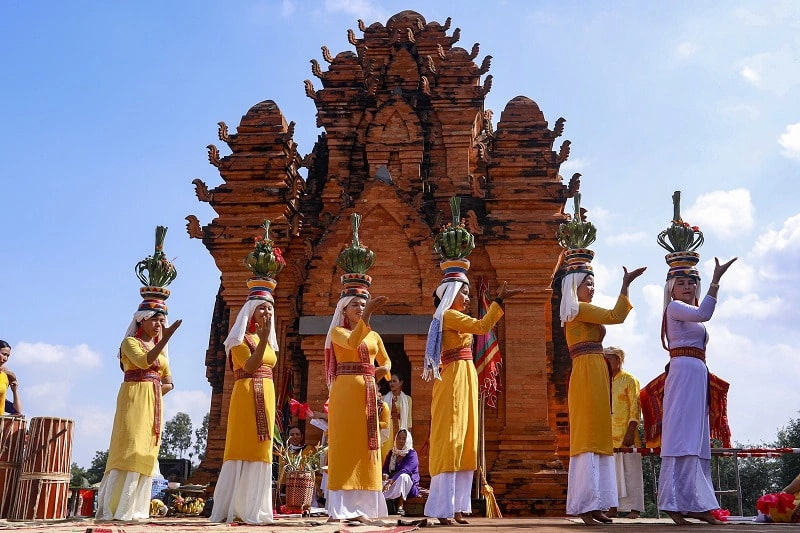 Ninh thuận 3 ngày 2 đêm-lễ hội Kate