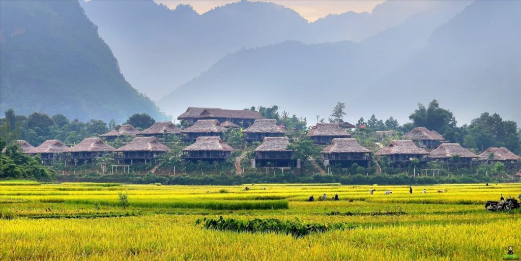du lịch hòa bình-Bản Lác