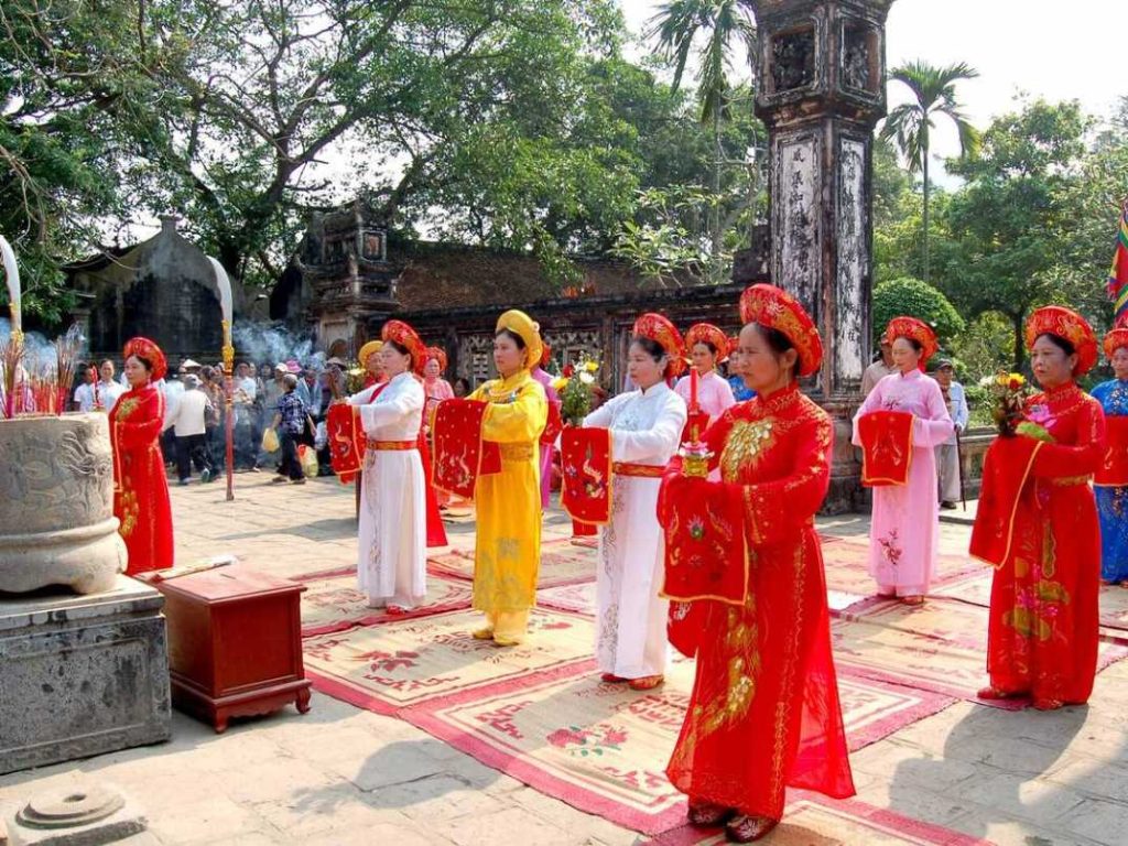 Lễ hội Hoa Lư ở Ninh Bình