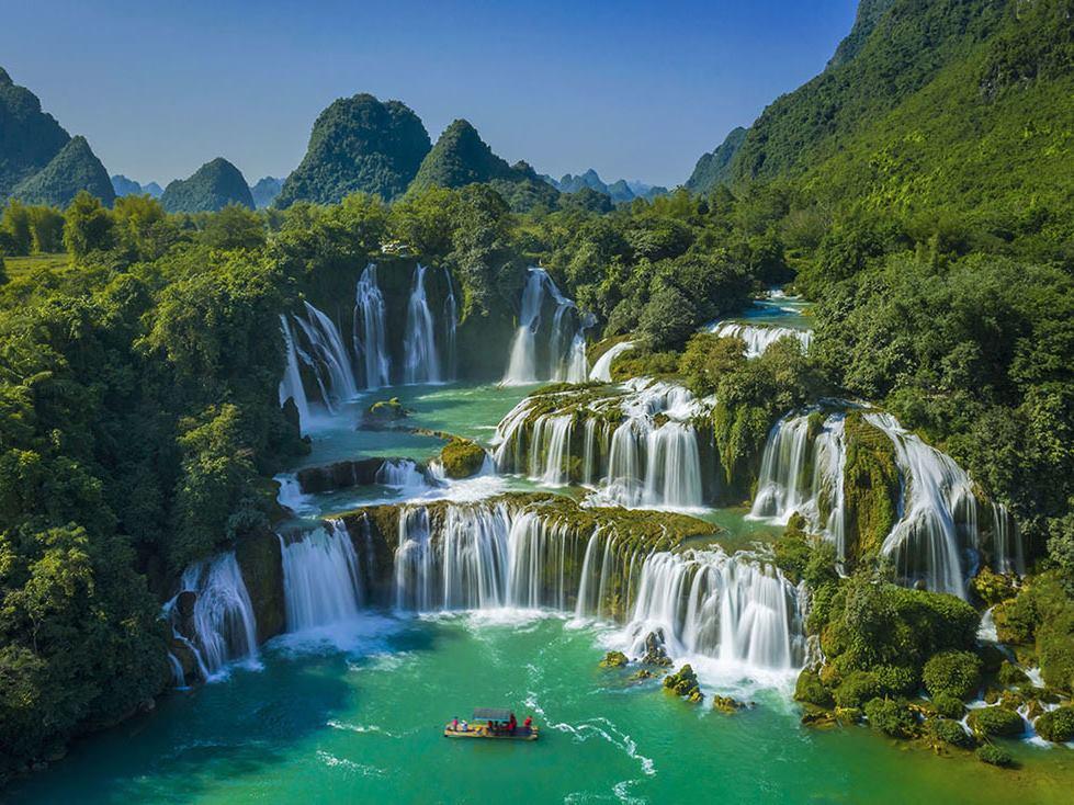 Du lịch Thác Bản Giốc Cao Bằng thời điểm nước lớn
