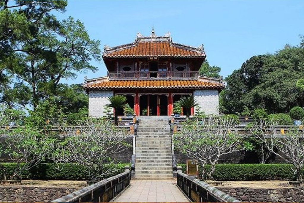 Khám phá cố đô Huế 3 ngày 2 đêm chi tiết nhất-Lăng Minh Mạng