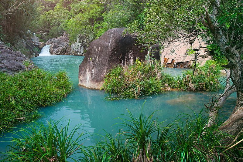 Trước khi bắt đầu chuyến đi, bạn phải tìm hiểu rõ về Ninh Thuận để hành trình của mình được thuận lợi. Ninh Thuận thuộc vùng Duyên hải Nam Trung Bộ, tiếp giáp với 3 tỉnh lớn là Bình Thuận, Khánh Hoà và Lâm Đồng. Chính vì thế, nhiều du khách hiện nay thường kết hợp tour du lịch Ninh Thuận Bình Thuận, Ninh Thuận Khánh Hoà hay Lâm Đồng Ninh Thuận,...