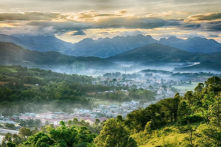 du lịch tây bắc tháng 3-Tủa Chúa