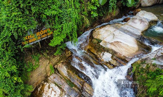 du lịch yên bái-suối Giàng