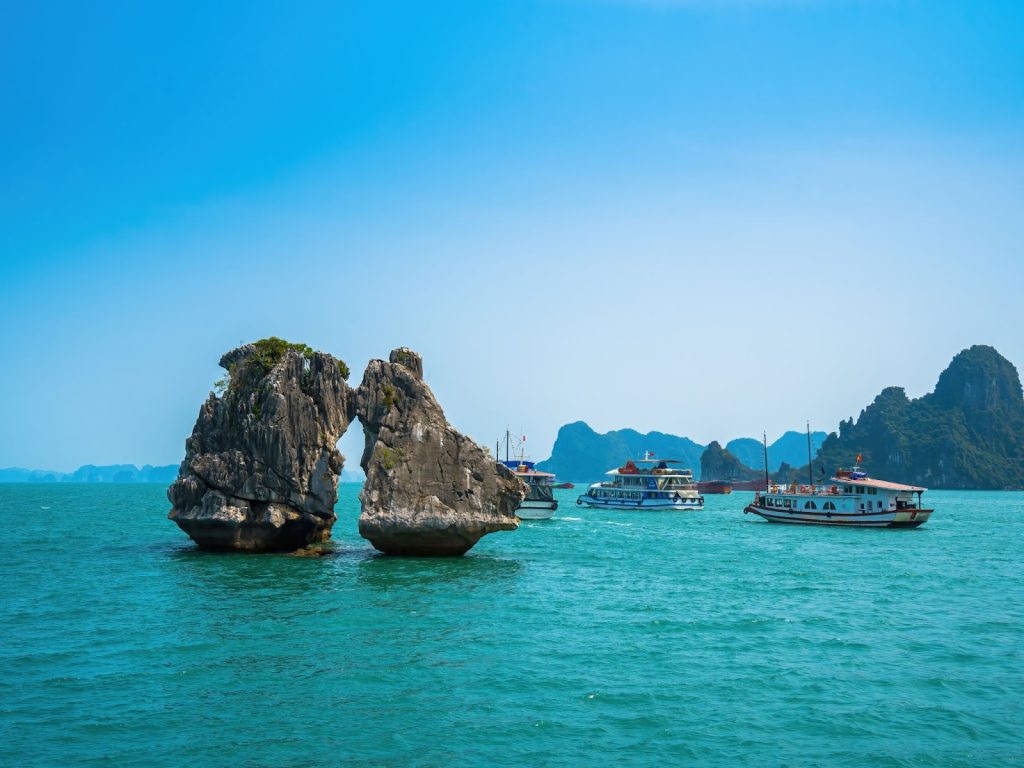 Hòn Trống Mái