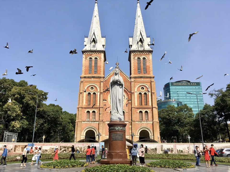 Kinh nghiệm Du lịch Sài Gòn-nhà thờ